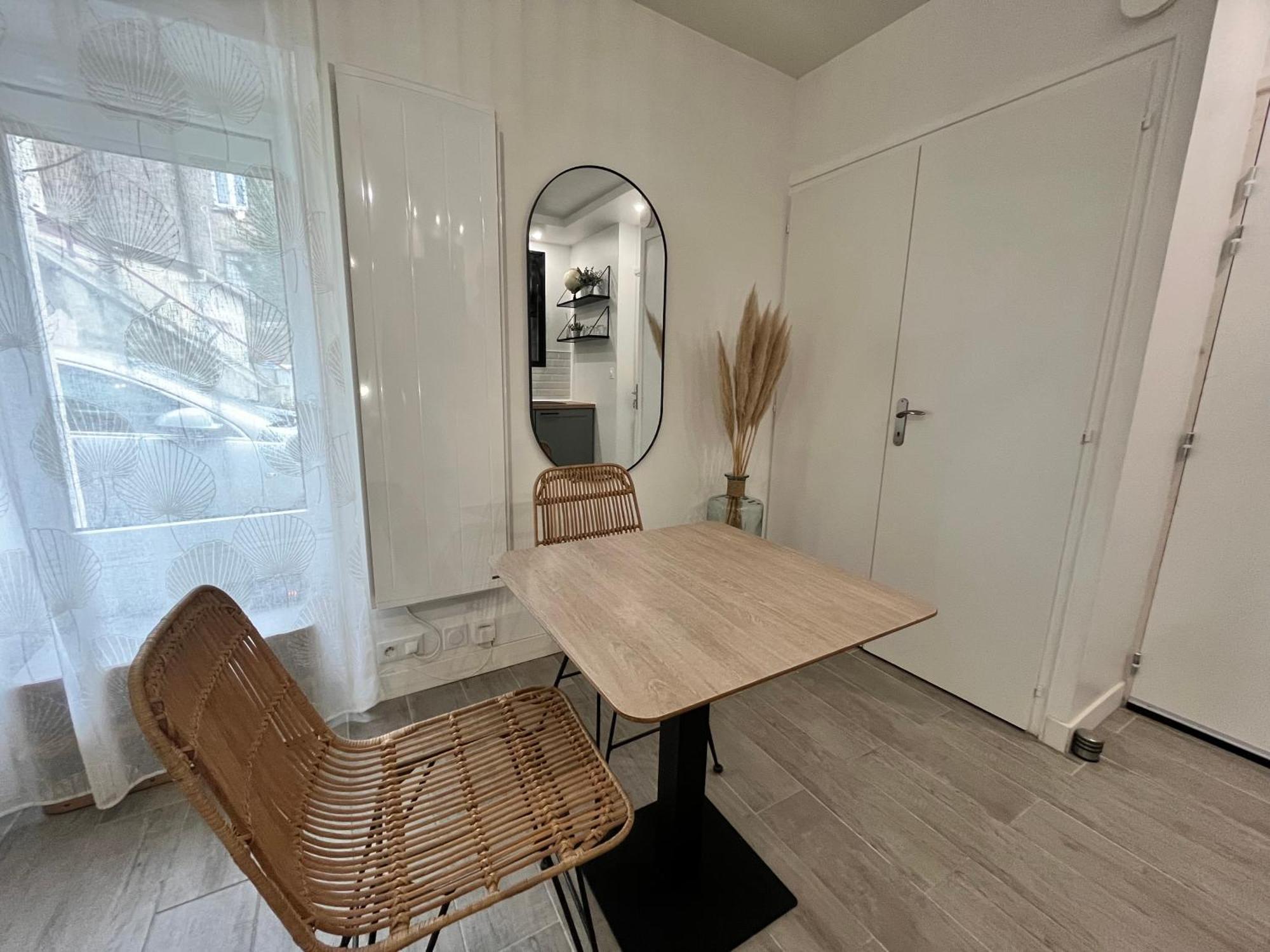 Le Globe Nantais Apartment *
